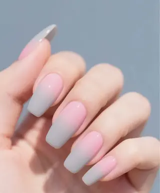 ネイル 高木 維麗絲のネイルデザイン