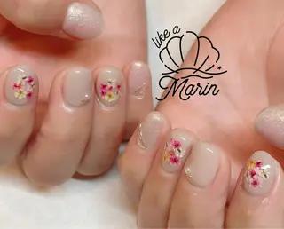 ネイル Serenity by Mari所属・Shinozaki mariのネイルデザイン