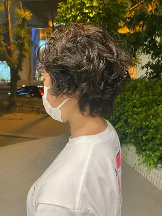 ショート パーマ 平野恵/透明感カラー ブリーチ/ボブのヘアスタイル