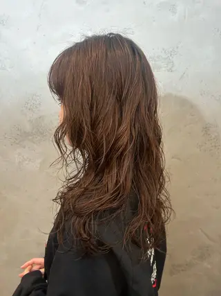 ロング パーマ 池崎 真菜のヘアスタイル