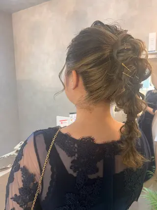 セミロング ヘアアレンジ COMOREVI hair salon所属・KANA🌿透明感/ レイヤーcut🌿のヘアスタイル