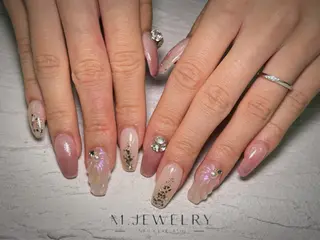 ネイル M.JEWELRY tomomiのネイルデザイン