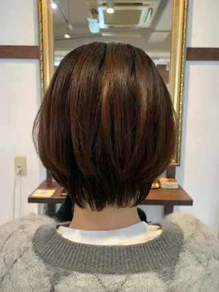 ショート カラー newi saLyu 片岡ふきのヘアスタイル