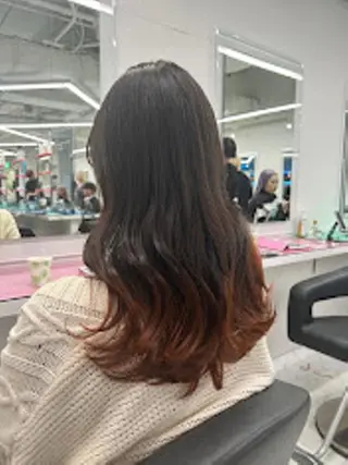 カラー 【公式】DISCO銀 座🪩トレンド🪽のヘアスタイル