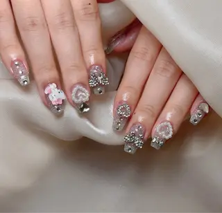 ネイル Maggie Nail🦩のネイルデザイン