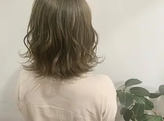 ミディアム カラー ヘアアレンジ たかいわ みきのヘアスタイル