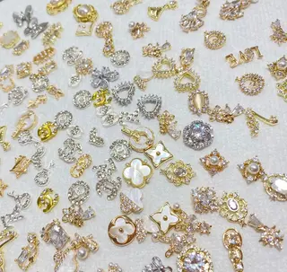 ネイル I-nailロング /ワンホン/キラキラのネイルデザイン