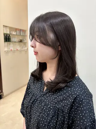 セミロング レナークルグラン 大浪　莉歩のヘアスタイル