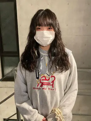 ミディアム パーマ yumeka🩶ボブ 暖色/透け感カラーのヘアスタイル