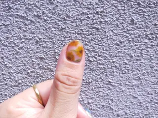 ネイル R'well所属・はばすみれ🎀ﾈｲﾙ 光ﾌｪｲｼｬﾙ ﾍｱのネイルデザイン