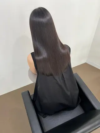 ロング 加藤 詩流のヘアスタイル