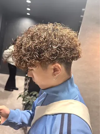ショート カラー パーマ 福井祥太／海外風 /プードルパーマのヘアスタイル