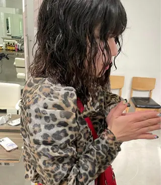 ミディアム パーマ スパイラルパーマ 🌐hina⭐️のヘアスタイル