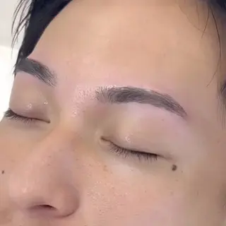 アイブロウ Hitomi/ 練習モデル募集中のヘアスタイル