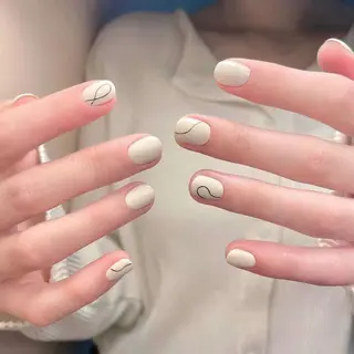 ネイル VIVIAN エイのネイルデザイン