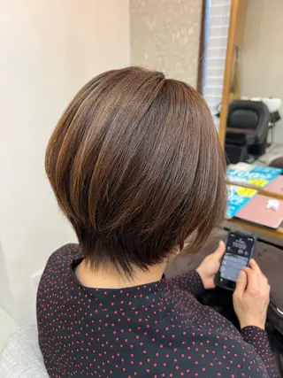 ショート カラー 村松 優美のヘアスタイル