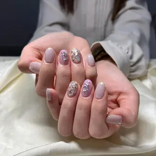 ネイル マツエク・マツパ アイブロウ Nail&eye Belire 新宿のネイルデザイン