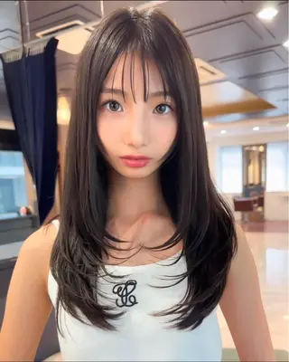 ロング カラー ゆらんちょ/ブリーチ 無w/縮毛矯正/暖色のヘアスタイル