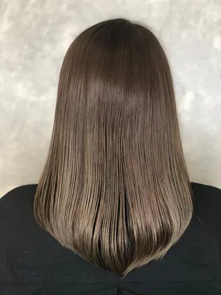 ロング 渡辺　亮/ 白髪ぼかし/髪質改善のヘアスタイル