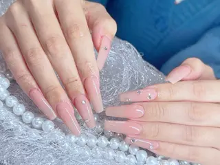 ネイル More Glam 池袋東口店のネイルデザイン