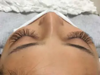 マツエク・マツパ アイデザイナー Key（ケイ）の眉毛・アイブロウイメージ