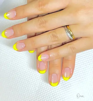 ネイル 田中 愛未のネイルデザイン