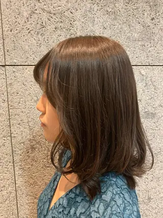 ミディアム カラー ヘアアレンジ satsuki 暖色・ブラウンカラーのヘアスタイル