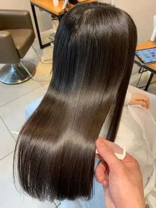 ロング 🌿earth亀有店 【緑髪のノブ】🌿のヘアスタイル