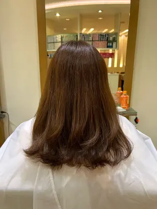 ロング LaSente ラシェンテみのおキューズモール所属・神林 穂のヘアスタイル