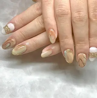 ネイル ネイルリボン 受付スタッフのネイルデザイン