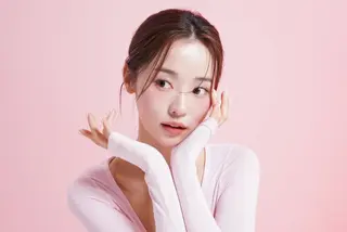 ネイル&アイ　QUEEN&CRIMSON所属・眉WAX/ピーリング ホワイトニングの眉毛・アイブロウイメージ