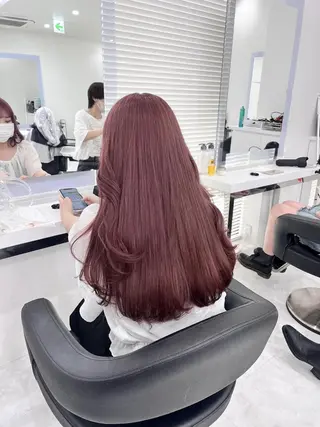 カラー 柔らか🪽うる艶 🎀ブリーチカラーのヘアスタイル