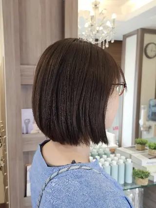 ショート カラー ナチュラル暖色カラー 🤎 佐藤栞のヘアスタイル