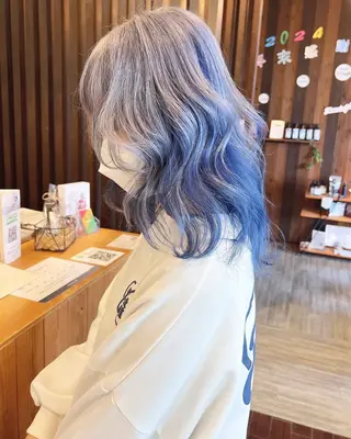 ミディアム カラー 具志 正太のヘアスタイル