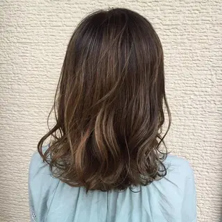 ミディアム カラー ブリーチ/ヘアケア/ 艶髪/イギチハルのヘアスタイル