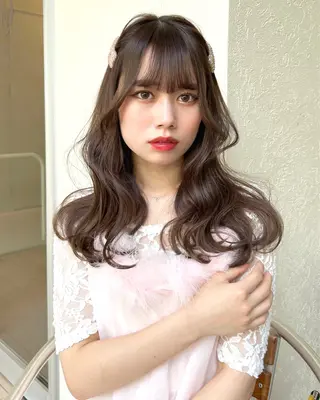 カラー mizuki/ピンク ベージュ.レイヤーのヘアスタイル