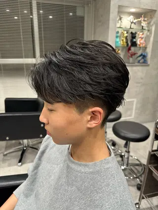 ショート パーマ メンズ ユウ🪄 パーマ指名No1のヘアスタイル