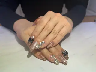 ネイル Msalon所属・渡久地 夢のネイルデザイン