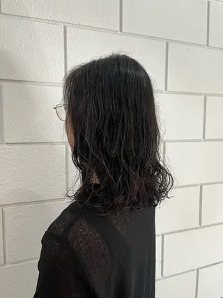 ミディアム パーマ 小沼采唯👧🏼 海好きオヌちゃんのヘアスタイル