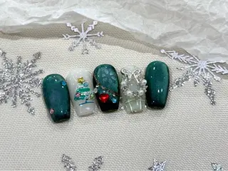 ネイル M+  Beauty Salonのネイルデザイン