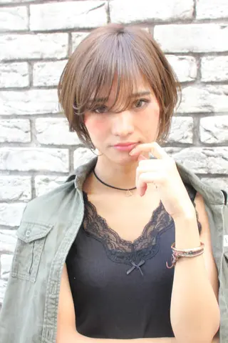 ショート カラー 羽田 ひろむのヘアスタイル