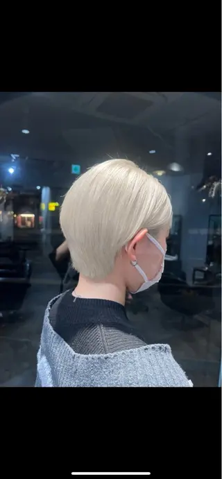ショート カラー ハイトーンカラー が絶対可愛い✨泰聖✨のヘアスタイル
