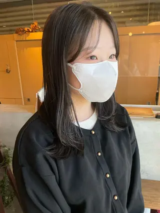 セミロング MASHU　浦部 芳果のヘアスタイル