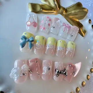 ネイル nail salon e'mu💐のネイルデザイン