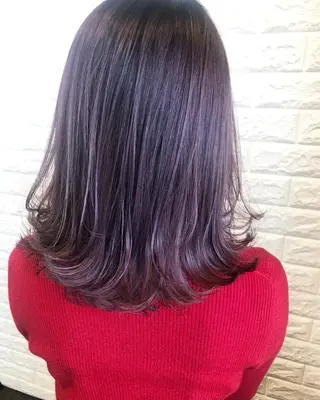 ショート カラー 西本 夏美のヘアスタイル