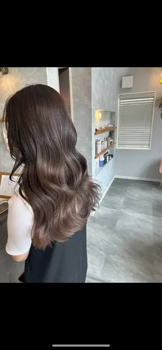 ロング PACE所属・ayumi ／透明感カラーのヘアスタイル