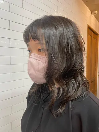 セミロング パーマ やすだ しおりのエステ・リラクイメージ