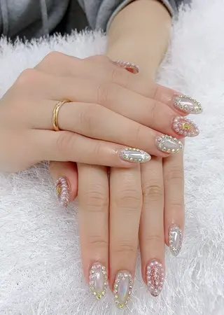 ネイル 佐藤 依娜のネイルデザイン