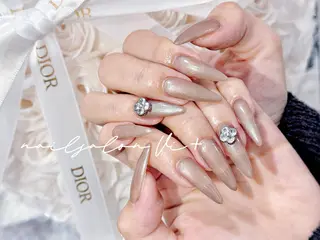 ネイル ✨Nailsalon Vi+✨のネイルデザイン