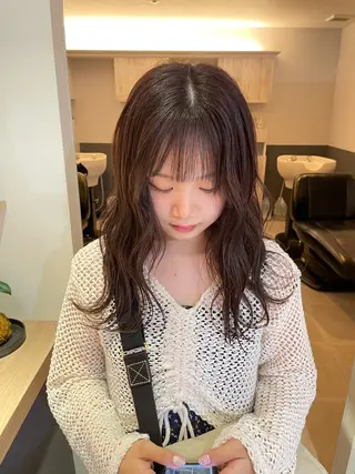 セミロング Neale. ナナカのヘアスタイル